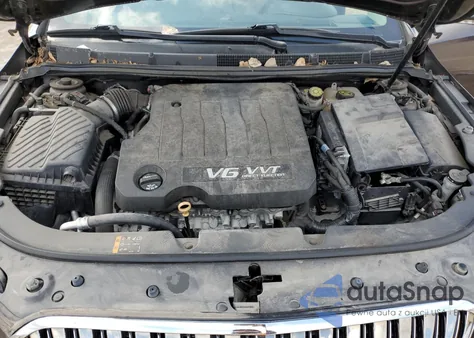 2015 Buick Lacrosse Premium z USA, uszkodzony, nr VIN 1G4GF5G39FF240787